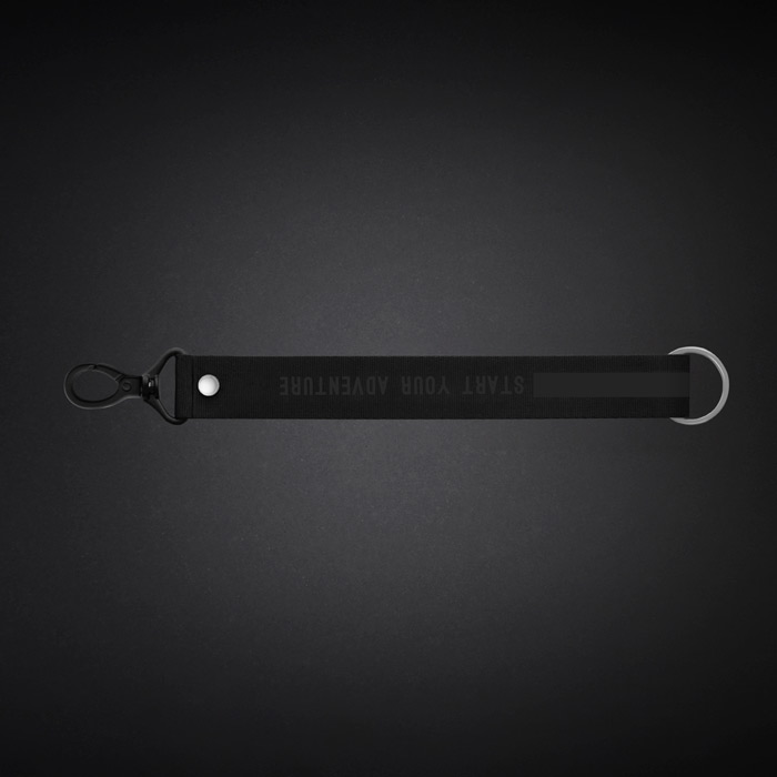 Medium Black Text Linee Lanyard 